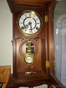 redám funkčné polbicie nástenné hodiny 15 Days 120 € - 6