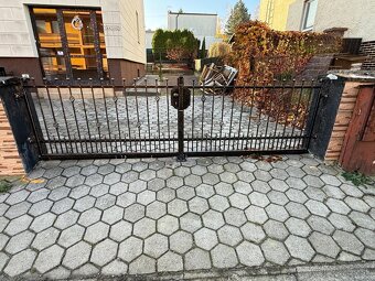 Plot na predaj (cena za m2) - 6