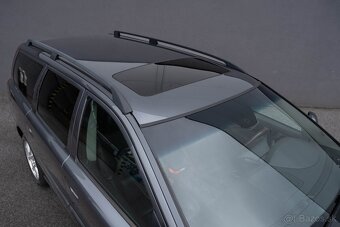 Volvo V70 2.4D kombi - 6