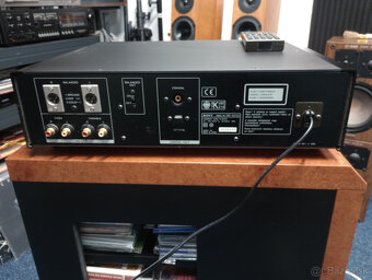 Sony CDP-XA7ES CD Player - 6