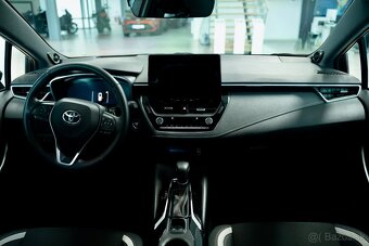 Toyota Corolla Combi 2.0 Hybrid GR Sport JBL audio záruka - 6
