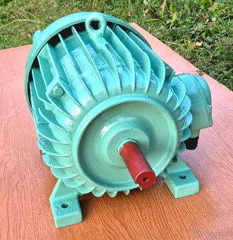 Predám 3 fázovy elektromotor MEZ Mohelnice 5,5kW - 6
