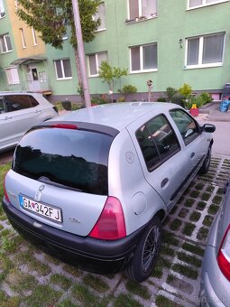 Renault Clio - 6