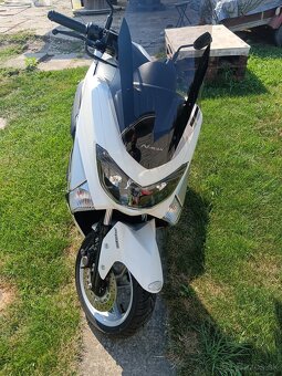Yamaha Nmax - 6