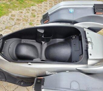 Piaggio Beverly 125 - 6