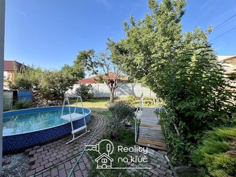 Na prenájom novostavba 3-izbový rodinný dom s bazénom a záhr - 6