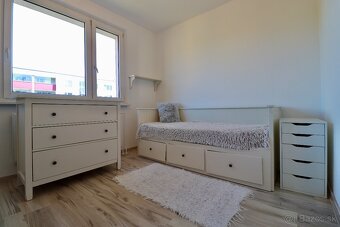 Na prenájom priestranný 3 izbový byt s loggiou, Púchov - 6