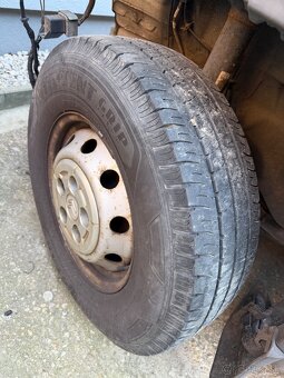 Predam letnu sadu 225/75r16c - 6