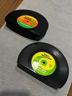 Držiak / stojan na LP platne alebo knihy - 6
