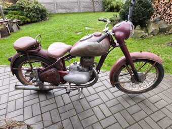 Jawa pérák 250 - 6