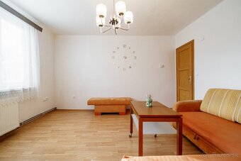 NA PREDAJ rodinný dom s letnou kuchyňou v pokojnej a tichej - 6