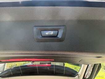 BMW X1 18d Sportline - 6