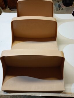 Police do kúpeľne - 6