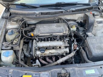 VW Golf 4 1.4benzin - 6