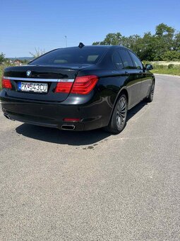 Bmw F01 750i - 6