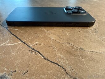 iPhone 15 pro 128GB Black Titanium - 6
