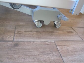 Polohovateľná elektrická posteľ - 6