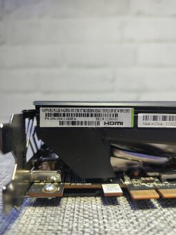 Sapphire Radeon RX 5700 XT - 6