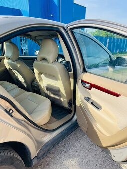 Ponúkam volvo s60 2.4d 96kw rok 2003 automat - 6