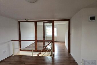 Predaj - 5 izbový dvojgeneračný rodinný dom-Rajka Maďarsko - 6