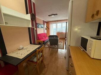 Na prenájom útulný byt 2+kk s balkónom v centre mesta- Morav - 6