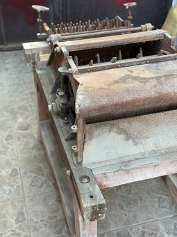 Predam starožitnu mlaťačku obilia - 6