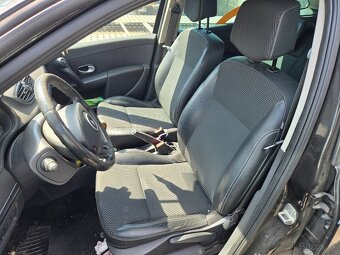 Renault Clio 1.5 dCi...pokazené - 6