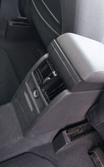 VW Touran 2,0 - 6