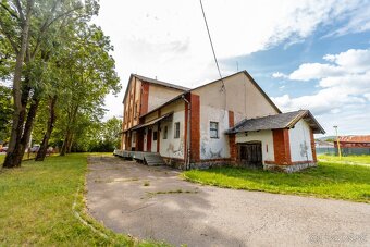 Ponúkame na predaj budovu / skladový priestor v Strážskom - 6
