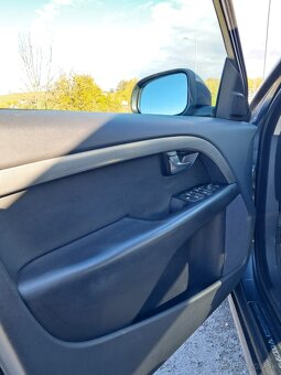 Volvo V70 D5 12/2008 výkon 136KW - 6