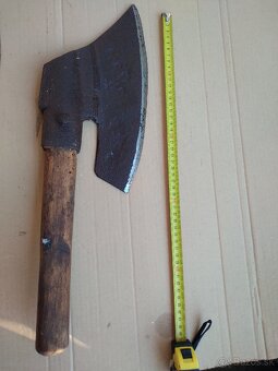 Tesárske sekery a mäsiarsky sekáč - 6