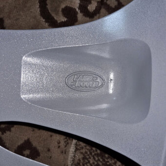 Hliníkové disky 5x108 R18 8J ET55 - 6