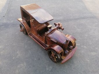 Predám starožitné drevené auto - 6