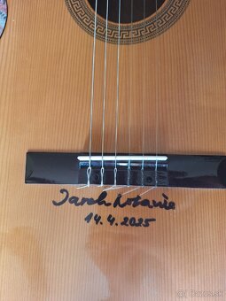 Akustická gitara s podpisom Jaromíra Nohavicu - 6