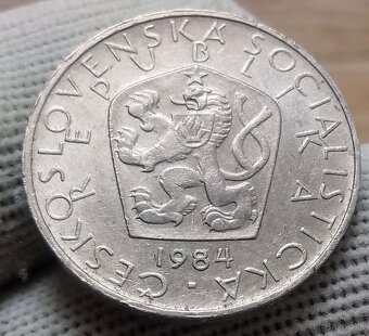Československé 5 koruny. - 6