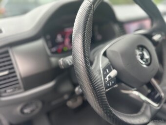 ŠKODA KODIAQ SPORTLINE 4x4 2.0 TDI 147 KW TAŽNÉ m 2023 - 6