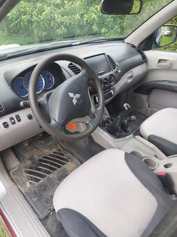 Mitsubishi L200 - 6