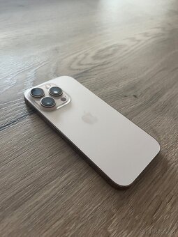 Apple iPhone 16 Pro - 6
