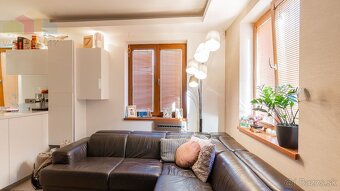 Na predaj krásny 3-izbový rodinný dom, 249 m², Vajnory - 6