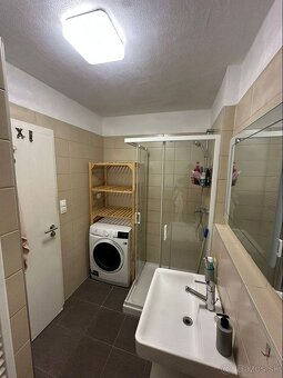 Ponúkame na predaj moderný 2-izbový byt s klimatizáciou, pri - 6
