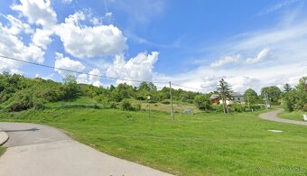 Výhodný veľký stavebný pozemok s výhľadom v obci Kravany - 6