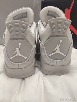 Air Jordan 4 Retro Frozen Moments - 6