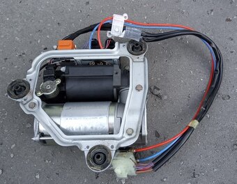 Kompresor BMW X5 E53 , E39 . - 6