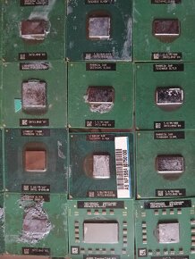 Pamäťe+procesory-stare notebooky - 6