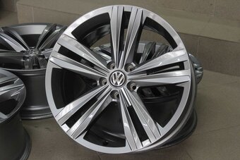 5x112 R19 VW Sebring Touareg Rline - 6
