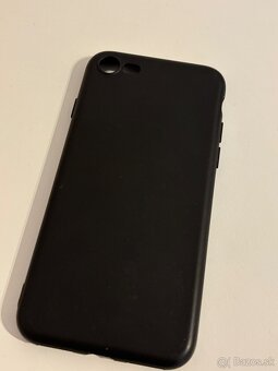 iPhone SE 2020 - 6