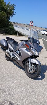 Honda ST 1300 Pan European - 6
