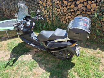 Skúter Italjet 125 - 6