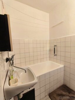 REZERVOVANÝ    Útulný 3-izbový byt s balkónom na Hlinách 7 - 6