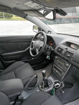 Toyota Avensis 2 diesel 2.0 D - 6